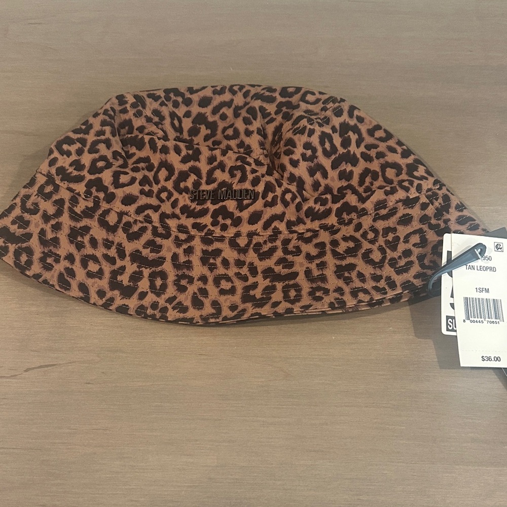 Steve Madden Leopard Print Bucket Hat in Tan and Black
